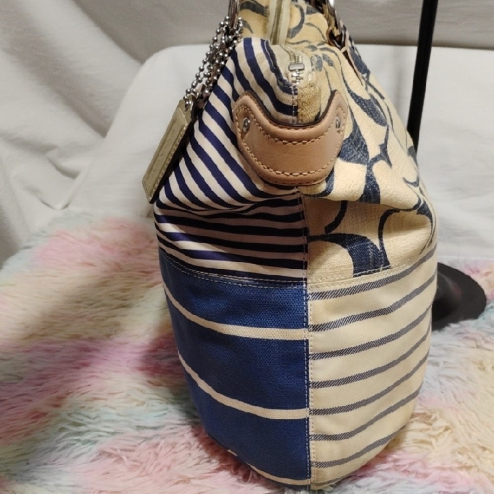 Sale! Authentic Coach Daisy Patchwork Blue/Tan To… - image 5